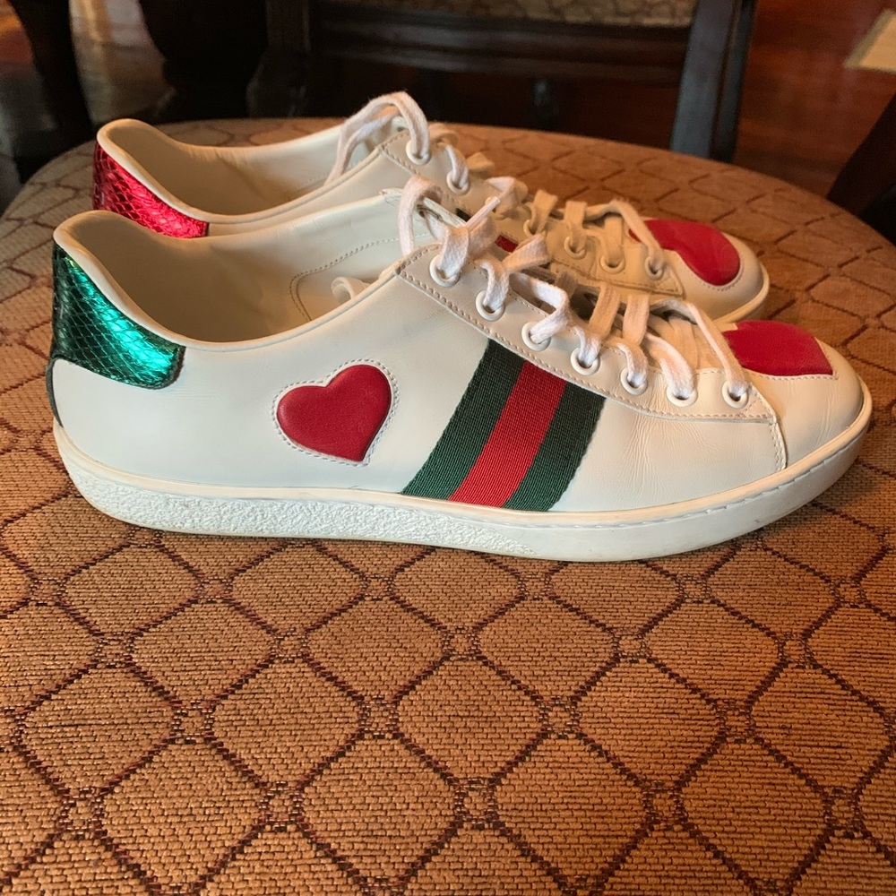 Gucci Ace Heart Leather Sneakers - 37.5